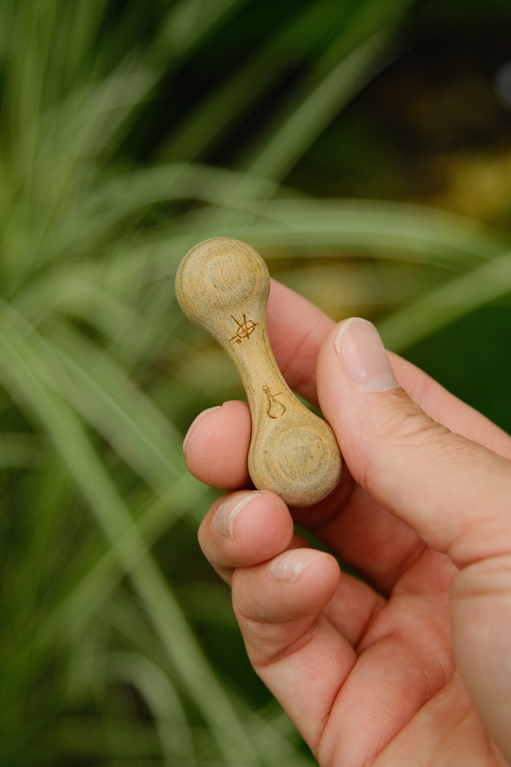 GTXAO2 Knuckle Bone - Green Sandlewood