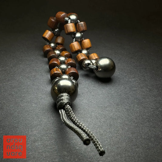 Ao2 - Chetki - black and white ebony